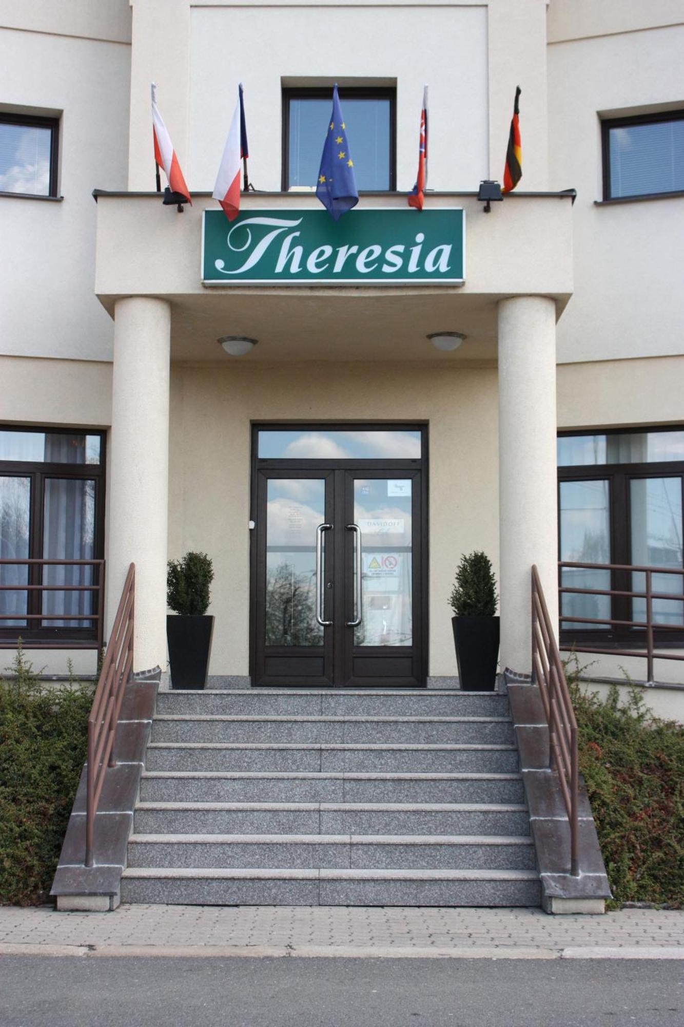 Hotel Theresia Kolin Exterior photo